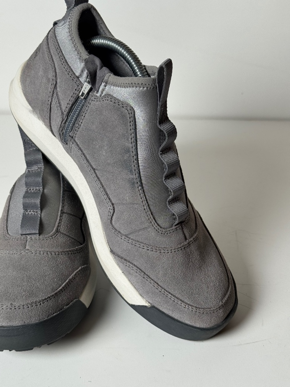 L.L. Bean Vista Mid Pull-On Shoes Women's Size 11 M Gray Frost Suede 515786
